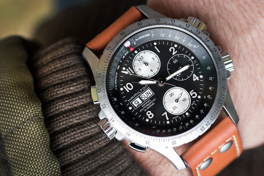 Красив часовник, но подходящ за свободното време, не за костюм.