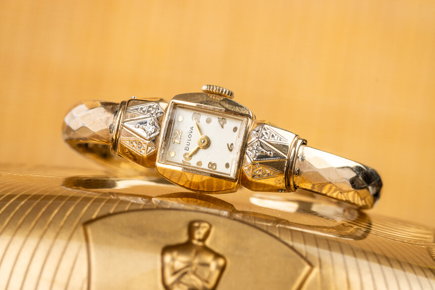 Не е ли красива? Винтидж дамски Bulova American Girl.