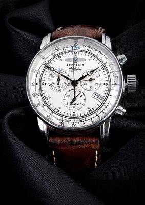 Zeppelin 100 Jahre Quartz 7680-1