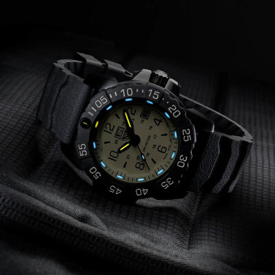 Luminox XS.3251.CBNSF.SET (+ резервна каишка)