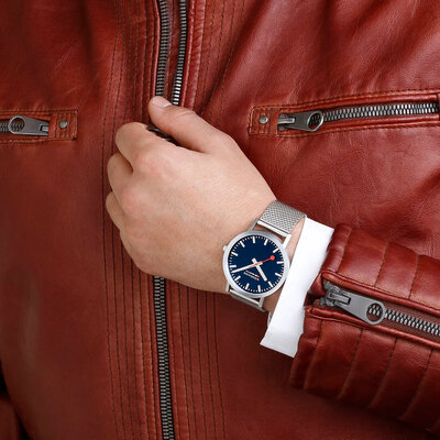 Mondaine Classic Quartz A660.30360.40SBJ