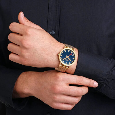 Mondaine Classic Quartz A660.30360.40SBM
