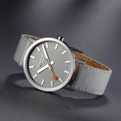 Mondaine Classic Quartz A660.30360.80SBH