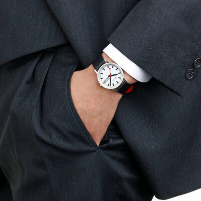 Mondaine Classic Quartz A667.30314.11SBBV