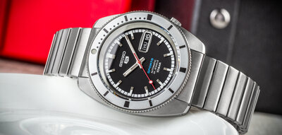 Seiko 5 Sports Automatic SRPL05K1 Heritage Design Re-creation Limited Edition 9999pcs (+ резервна каишка)