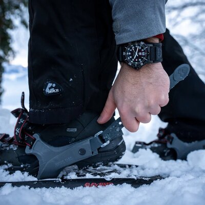 Luminox Navy Seal 4230 Series XS.4231.SET (+ резервна каишка)