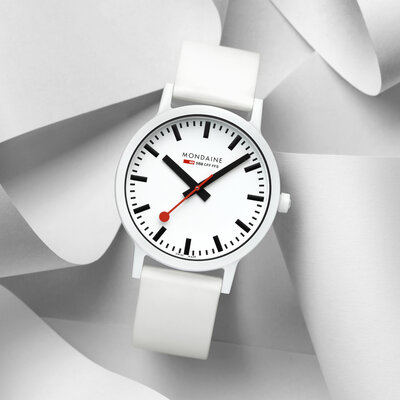 Mondaine Essence Quartz MS1.41110.RA