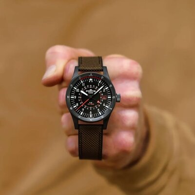 Fortis Flieger F-43 Triple-GMT Automatic COSC Chronometer F4260004 Limited Edition 100pcs (+ резервна каишка)