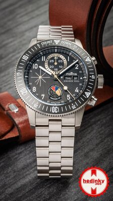 Fortis Novonaut N-42 Automatic Chronograph Amadee-24 F2040016 Limited Edition 100pcs (+ резервна каишка)
