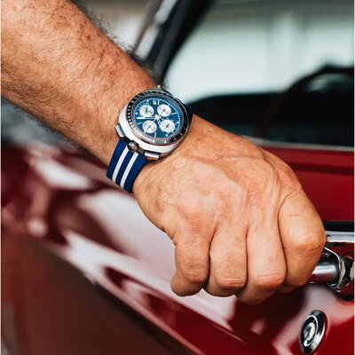 Bulova Archive Series Shelby Bullhead Racer Quartz Chronograph 98B452 Limited Edition 7500pcs