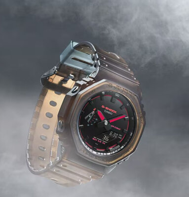 Casio G-Shock Original GA-2100K-5AER Carbon Core Guard