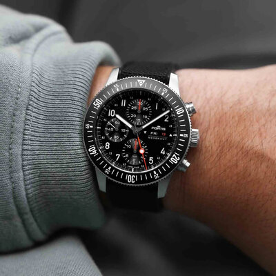 Fortis Novonaut N-42 Automatic Legacy Chronograph F2040009