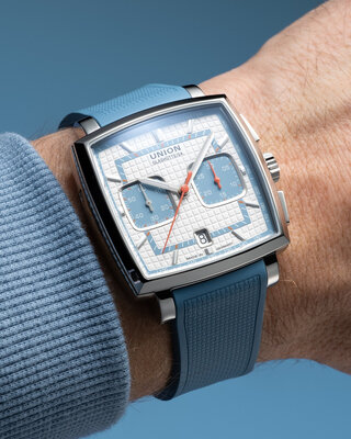 Union Glashütte Averin Chronograph D015.527.17.011.02 (+ резервна каишка)