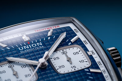 Union Glashütte Averin Chronograph D015.527.17.041.02 (+ резервна каишка)