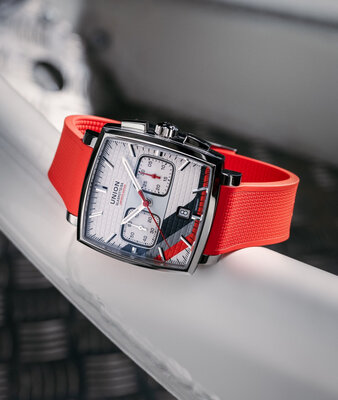 Union Glashütte Averin Chronograph D015.527.17.011.09 Sachsen Classic 2026 Limited Edition 350pcs (+ резервна каишка)