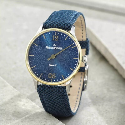 MeisterSinger Yaara Q Sunburst Blue with Gold Quartz YAQ917G