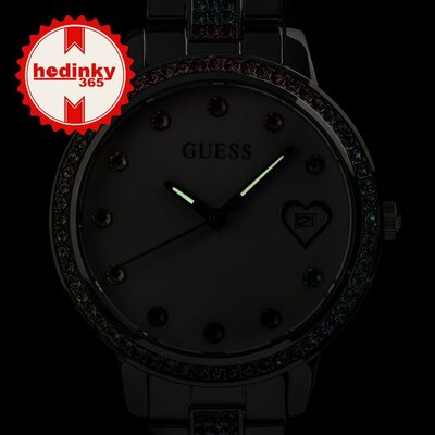 Guess Three Of Hearts GW0657L1